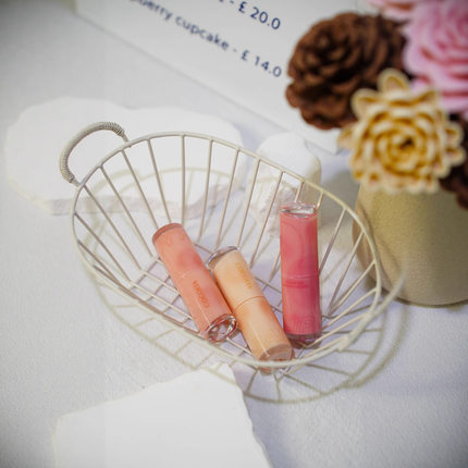 包邮新款流行护唇ET076糖心淡彩润唇膏秋冬耐干裂男女保湿滋润