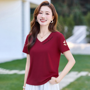 红色v领短袖t恤女2026夏季新款爆款设计感半袖独特漂亮减龄款上衣