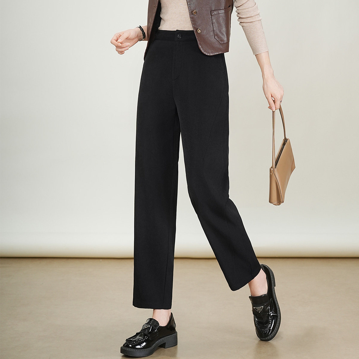 简约黑色高腰直筒休闲裤秋季新款通勤显瘦垂感气质女士百搭西装裤