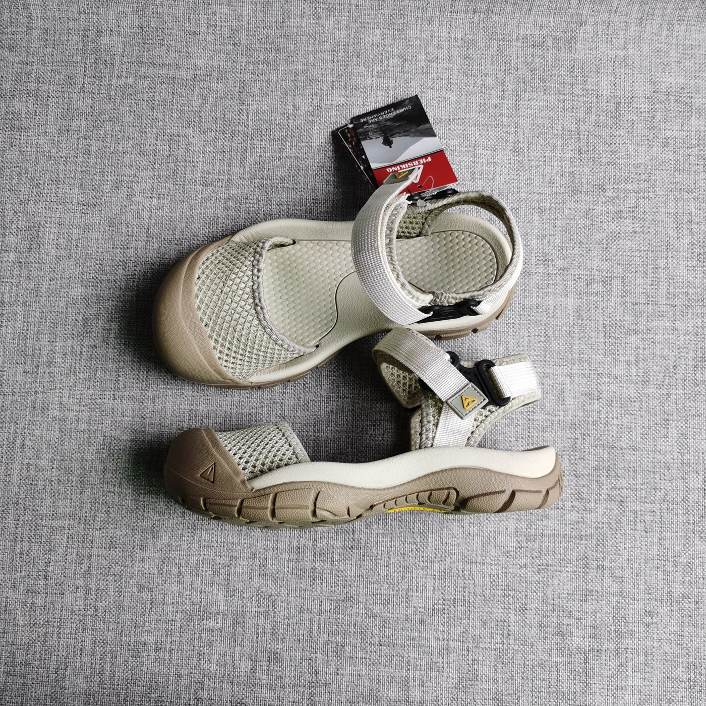 出口凉鞋女户外徙步踩屎感足弓支撑速干防滑溯溪鞋宽楦包头沙滩鞋