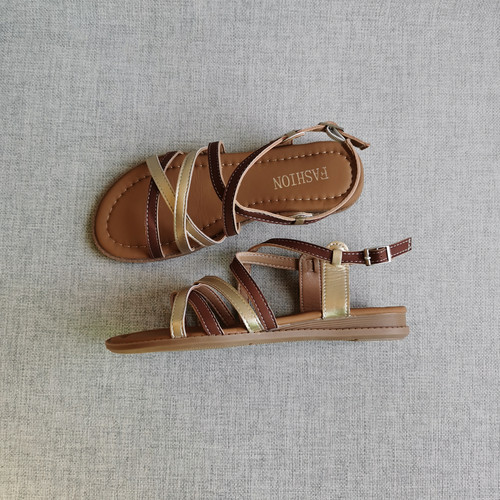 大码防滑耐磨超轻女士凉鞋