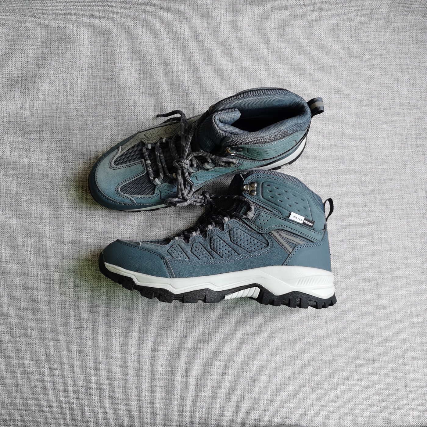 外贸徙步鞋男出口德国户外休闲防水登山鞋真皮牛皮高帮防滑越野鞋