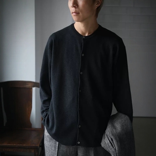 SMOOTH KNIT CARDIGAN BATONER 圆领针织开衫 32G 26SS Essential