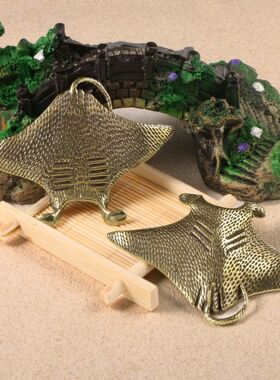 黄铜魔鬼鱼桌面小摆件纯铜鱼类海洋生物鳐鱼蝠鲼古铜茶宠车宠物