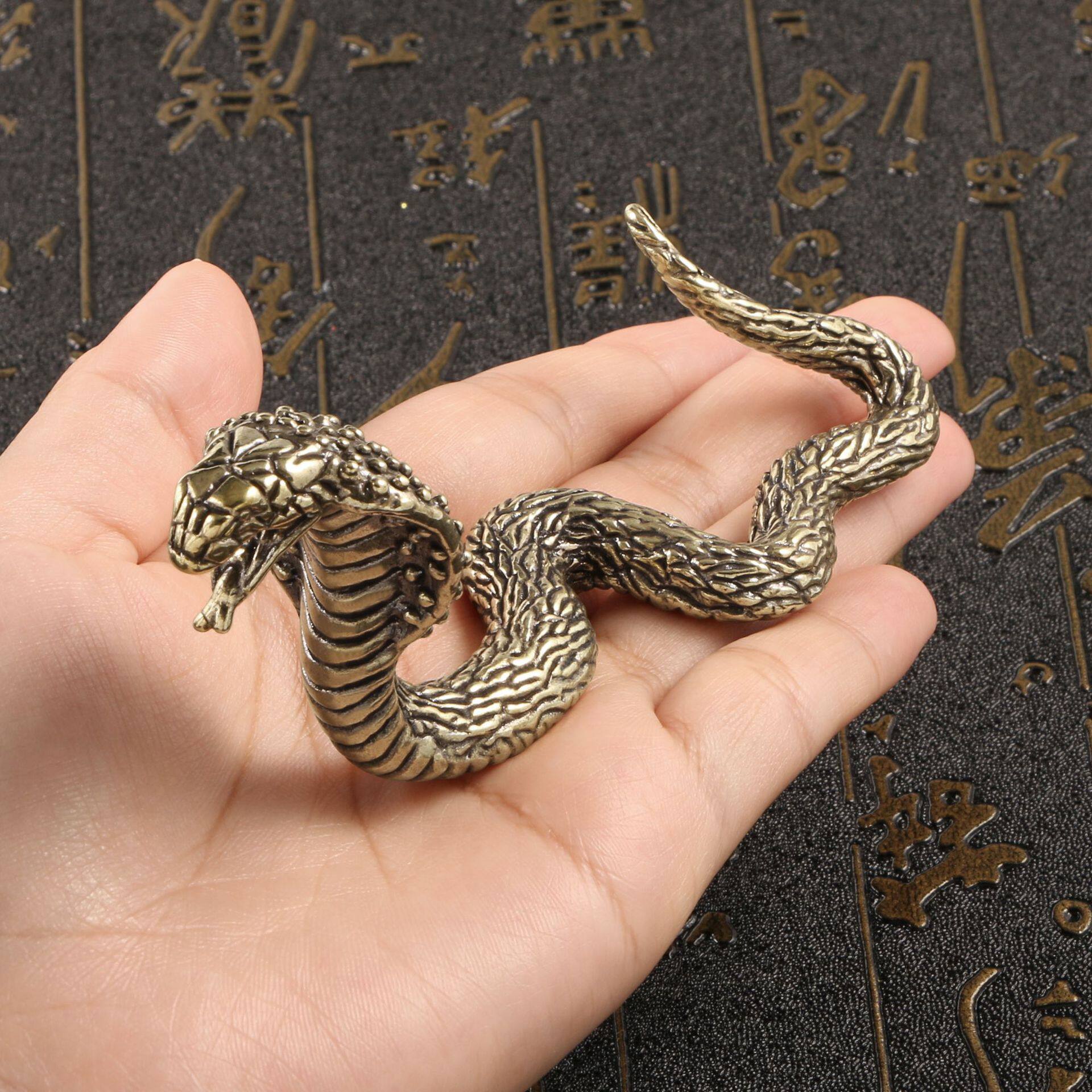 复古仿古董霸蛇黄铜大摆件古铜器铜蛇桌面装饰品茶宠工艺品