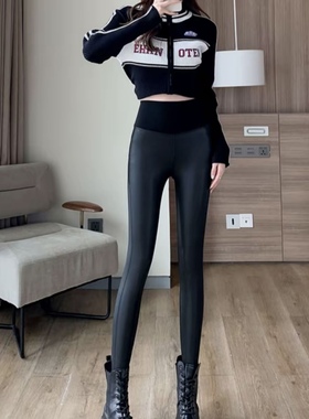 2025秋冬新款加绒保暖弹力高腰提臀鲨鱼裤皮裤显瘦内搭外穿打底裤