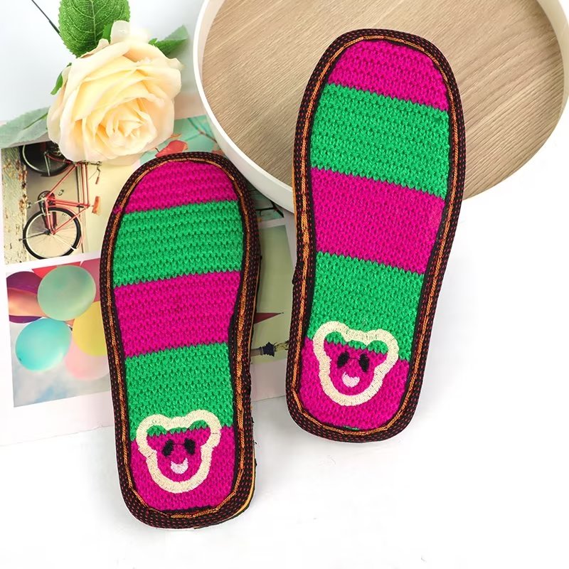 暖阳小孩毛线鞋底绣花毛线底