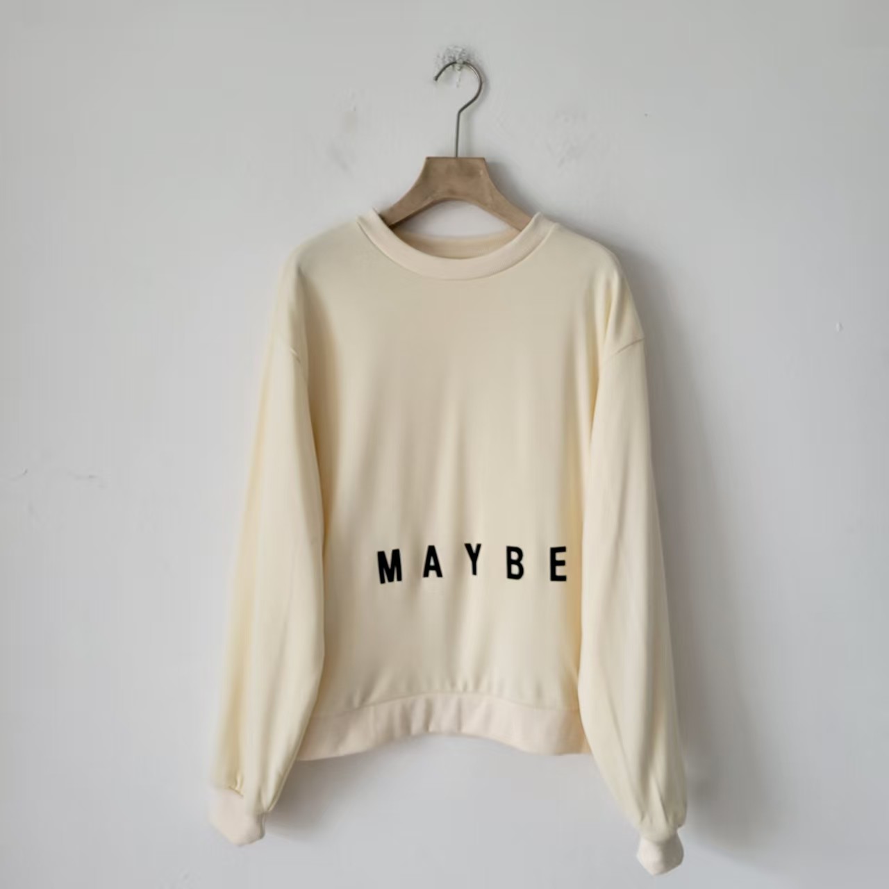 日单新款春秋季休闲百搭显瘦女新款纯字母印花圆领套头卫衣女上衣