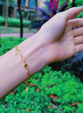 小众设计高级感18K金色老花手链女超仙防过敏不掉色小花吊坠手链