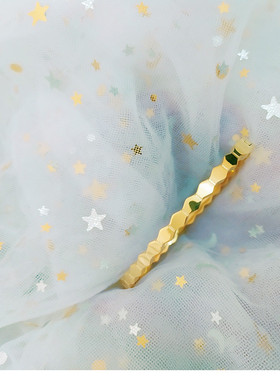 小众设计款高级感包金18k金色菱形面蜂巢卡扣手镯洗手洗澡不用摘