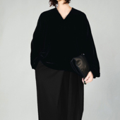 气质通勤长袖 陈小满原创设计黑色真丝绒v领T恤女2026春季 新款 上衣