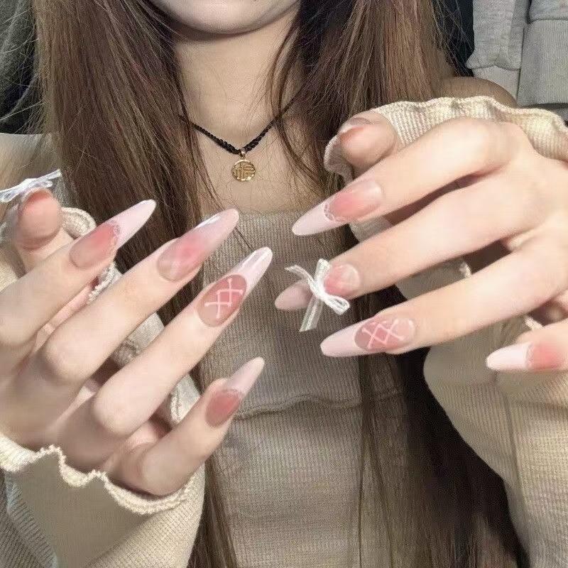 美甲穿戴甲贴片显白假指甲成品 ins高级中长款学生网红可拆卸甲片,彩妆/香水/美妆工具,穿戴甲/甲片,淘宝优惠券,粉丝福利购,淘宝优惠卷