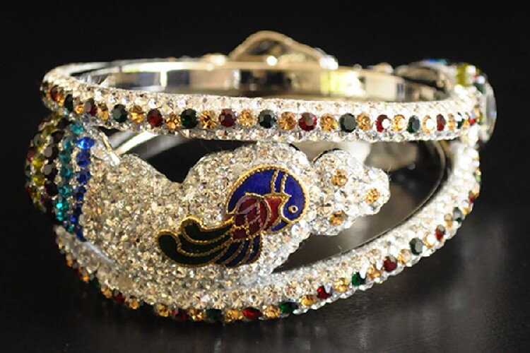 美国代购【Western fashion】性感仿真水钻镶嵌孔雀造型设计手镯