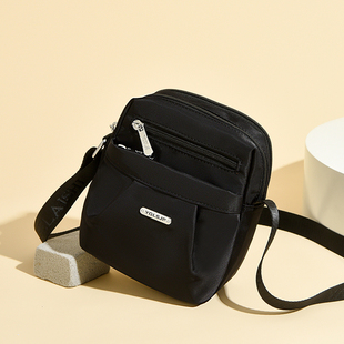 骞诺贝儿小方包女斜挎包轻便多层百搭休闲简约黑色小包包