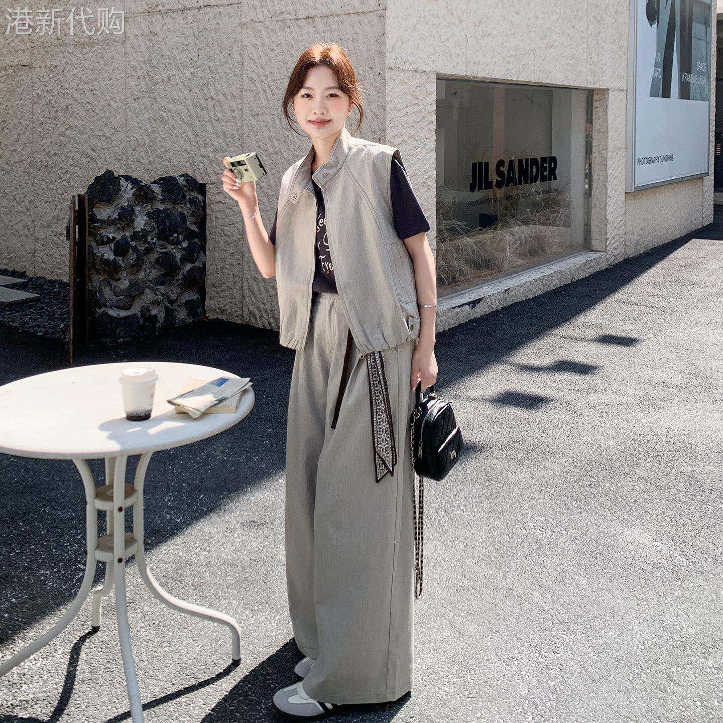 韩系休闲工作服马甲套装女夏2026超火穿搭一整套复古印花T恤阔腿