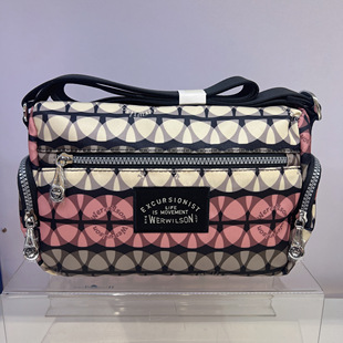 威尔逊女包单肩斜挎包超轻防水布包多隔层包线下实体柜发货