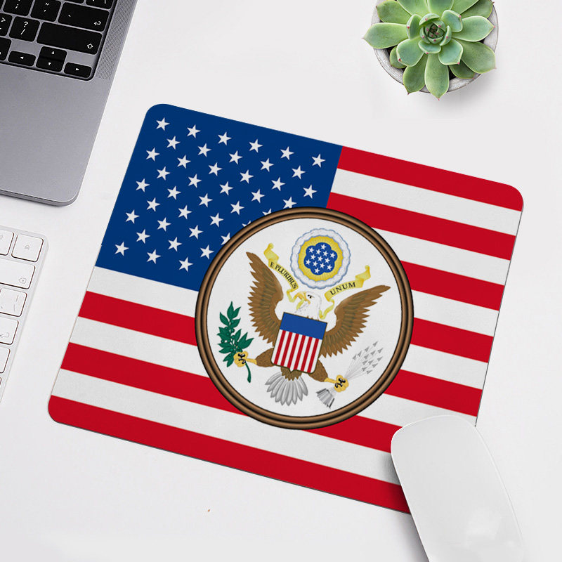 美国2 国旗徽章鼠标垫便携小号办公学习游戏环保橡胶垫 来图定制