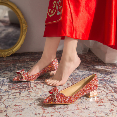 单鞋闪亮粗跟婚鞋秀禾婚纱新娘鞋