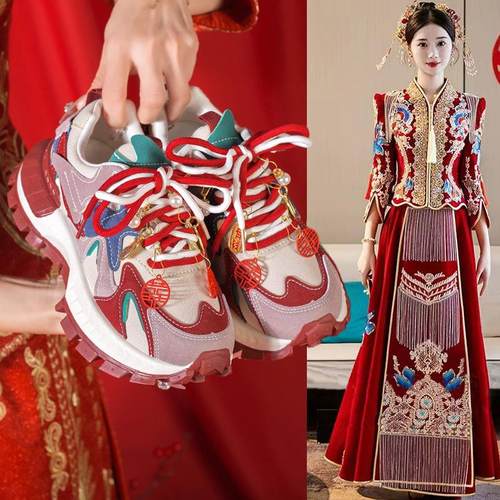 红色不累脚运动休闲新娘鞋厚底