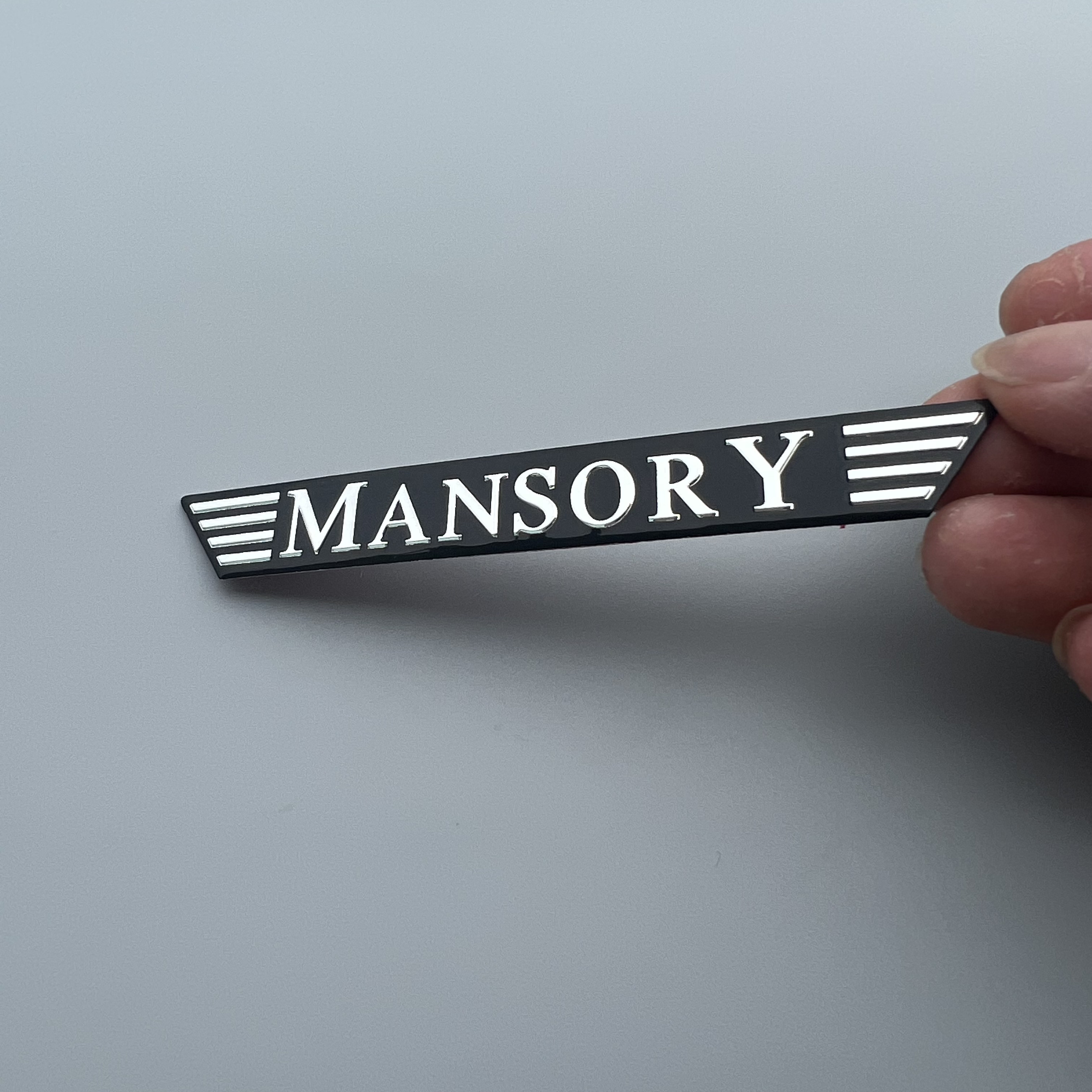 适用于MANSORY英文标内饰贴迈莎锐改装车标后尾标汽车装饰贴车贴图片