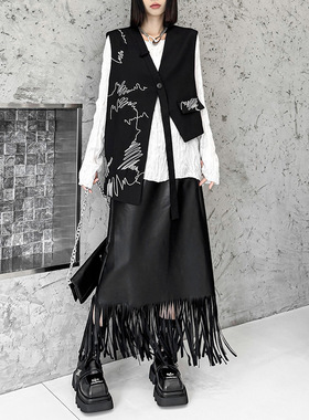 风小众设计感个性刺绣马甲女春秋新款时尚不规则宽松百搭马夹