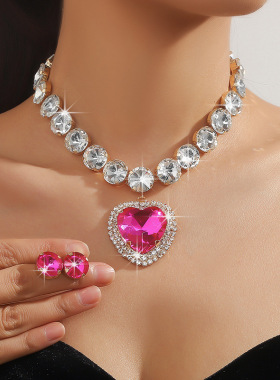 欧美夸张大爱心水钻水晶吊坠项链