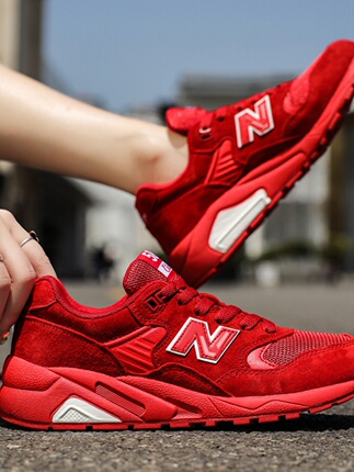 Outlet Ohm 580 Thick-Soled Red Sneakers for Men and Women 999 Sakura Series Retro Shoes Trendy Shoes
