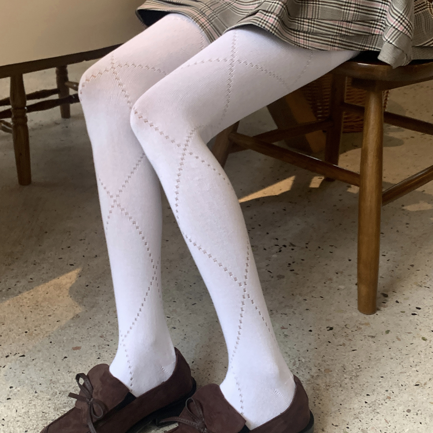 菱格镂空微压白色连裤袜