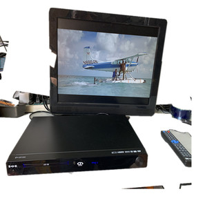 美国FUMA便携式DVD机 CD随身听 车载机 耳机孔 USB转AV输出礼品包