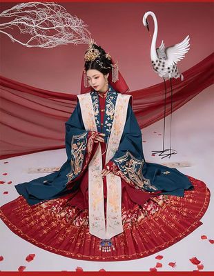 明制花嫁汉服出租原创凤求凰立领对襟齐腰霞帔重工婚纱照服装租赁