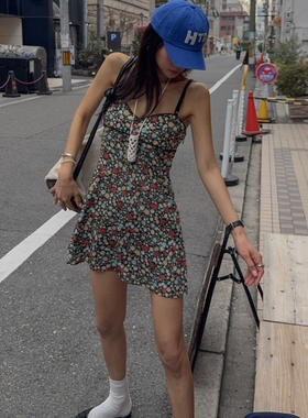 韩国代购春季新款甜美少女风碎花吊带连衣裙女时尚裙子