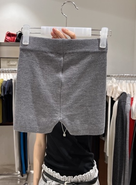 TEMPTING秋 韩国代购 个性百搭舒适修身毛绒休闲包臀吸睛休闲短裤