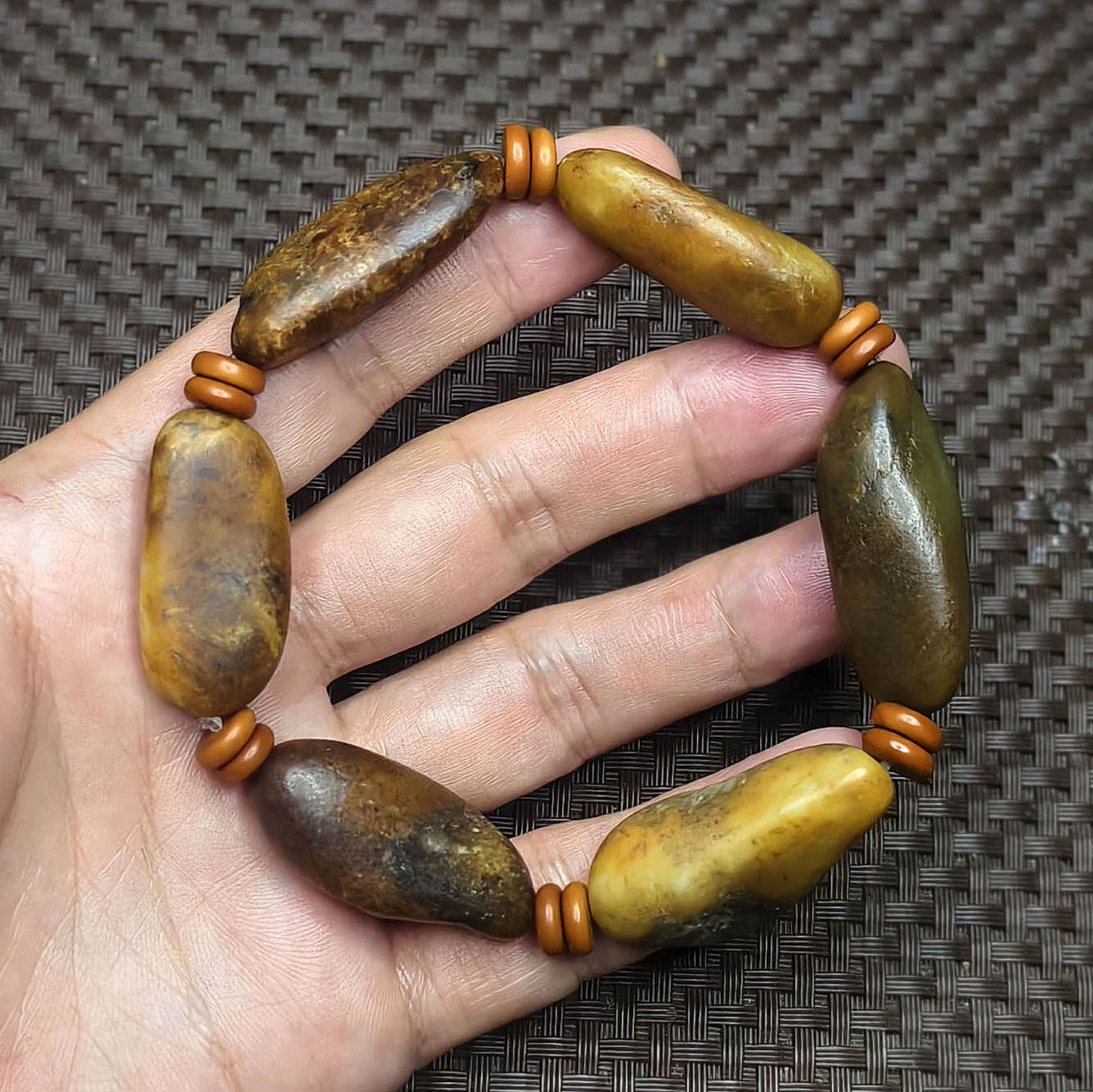 新疆和田玉籽料手串原石独籽无修洒金皮黄沁手链00711