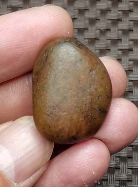 新疆和田玉籽料原石独籽无修黄沁小吊坠手链籽00682