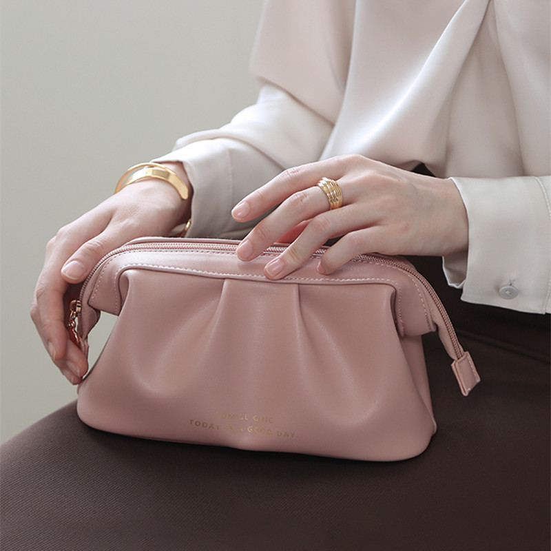 TOMILL化妆包女便携手拿包晚宴包小巧口红包随身补妆包彩妆收纳包