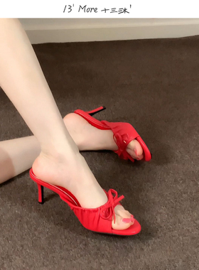 13' More ▏十三沐＇性感风红色蝴蝶结细跟一字拖女夏外穿气质