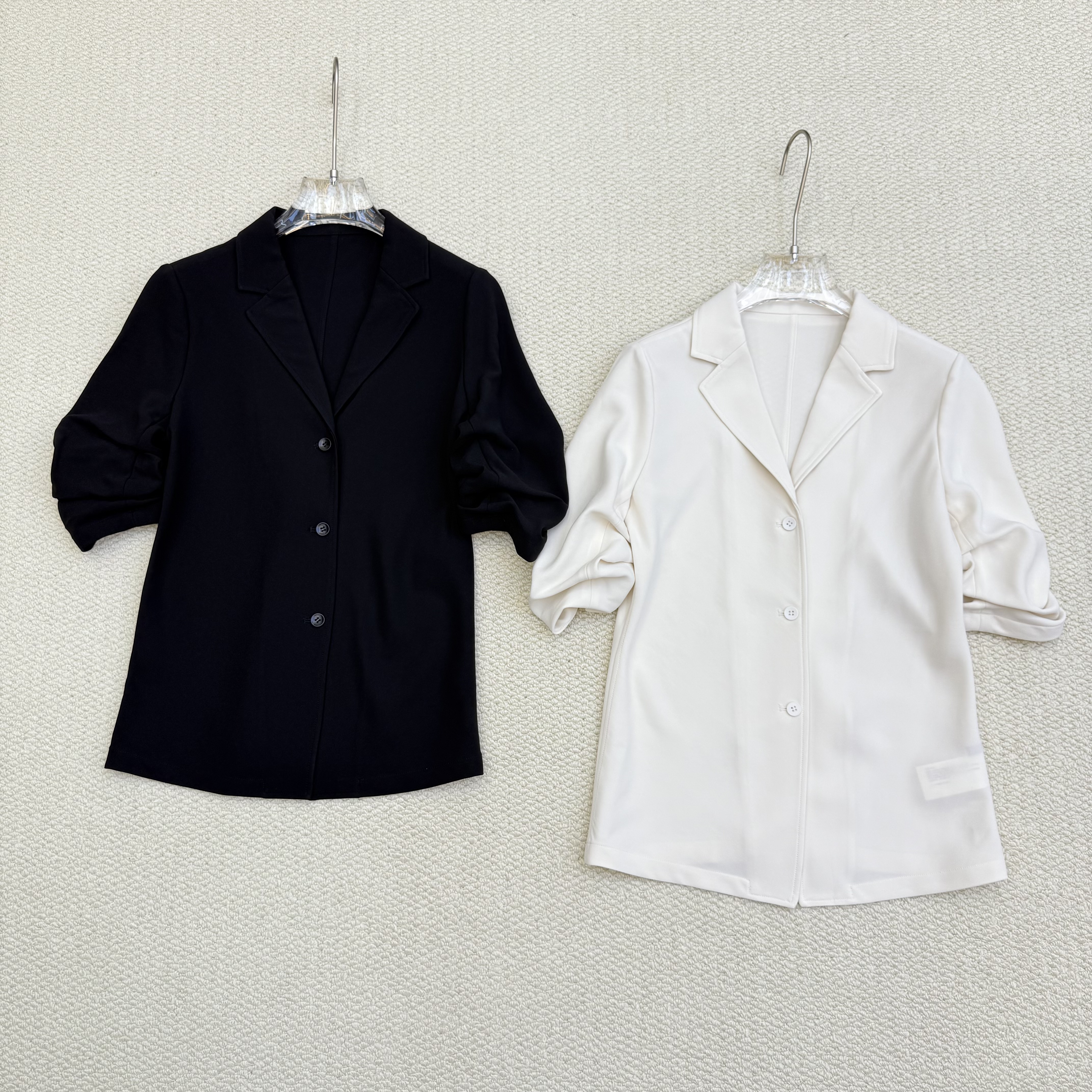 TH新品 皱褶袖醋酯混纺西装领收腰西装中袖衬衫 Q0109505 - 实物图