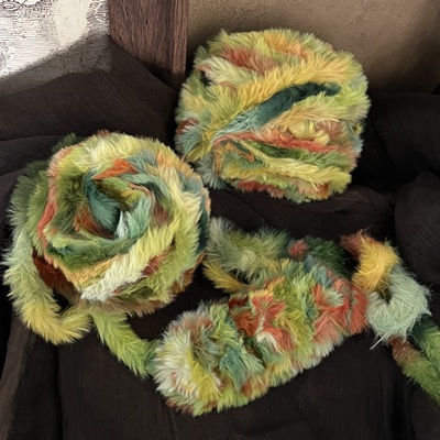 江山如画毛线团邓邓皮草手混线