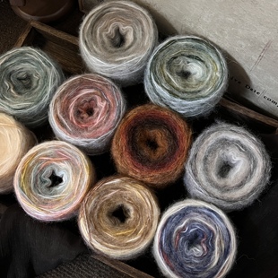 段染喷毛纱毛线渐变马海毛手工diy勾编织毛衣帽子围巾包包配线新