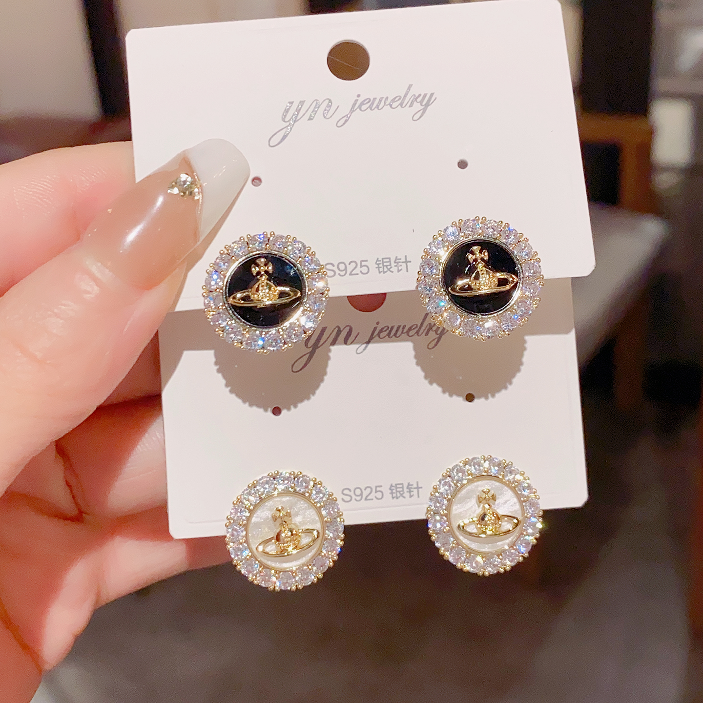 法式轻奢圆形锆石耳钉小香风s925银针精致时尚高级感名媛风耳环