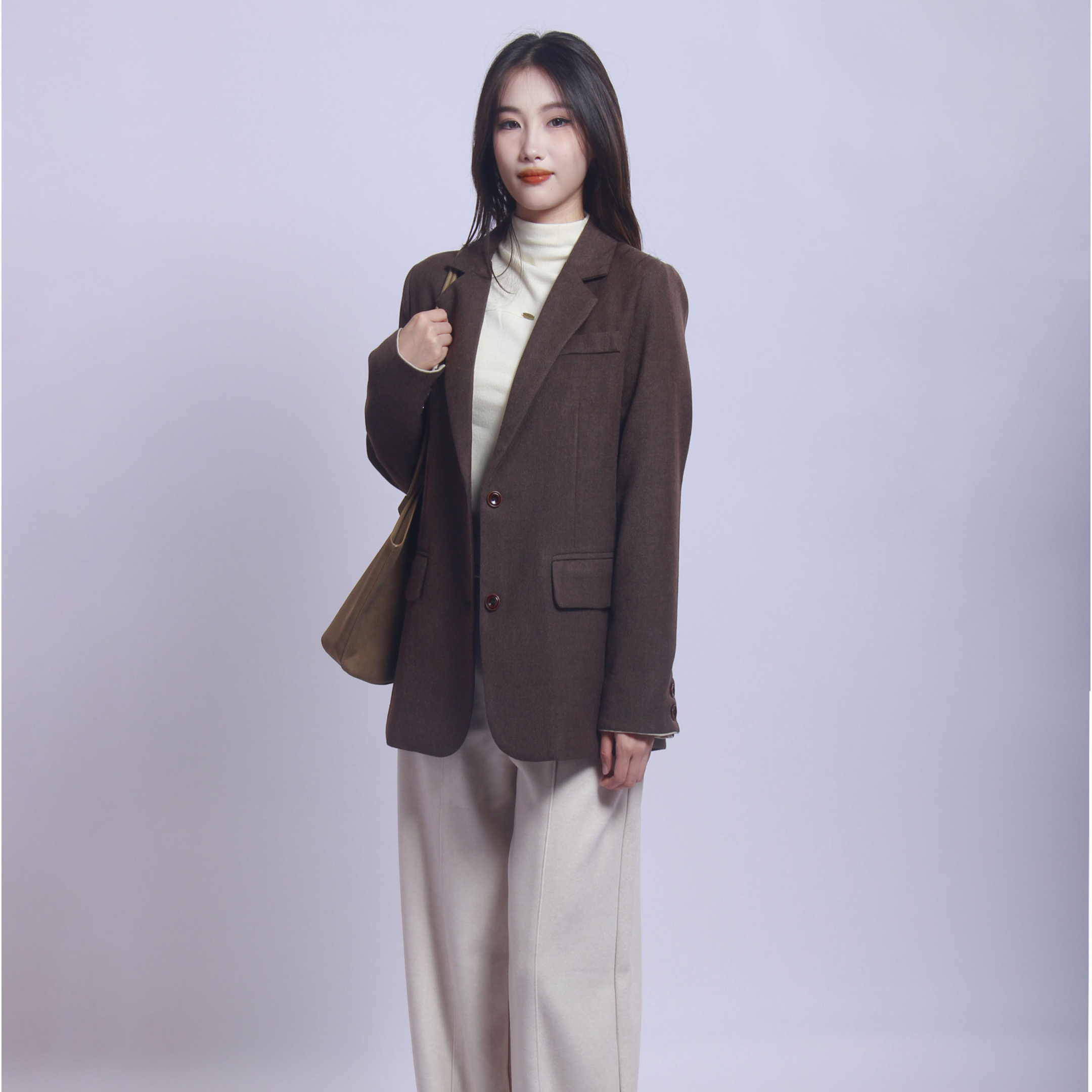 服装版型平驳领纯色长款西装