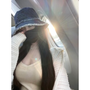 春夏镂空针织含羊毛拉链开衫 简单美女感 闪闪烫钻 闪闪惹人爱