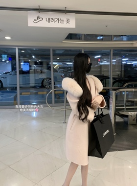 POET WONG【天选白月光】衣柜里永远的白雪公主 高品质拱针大衣