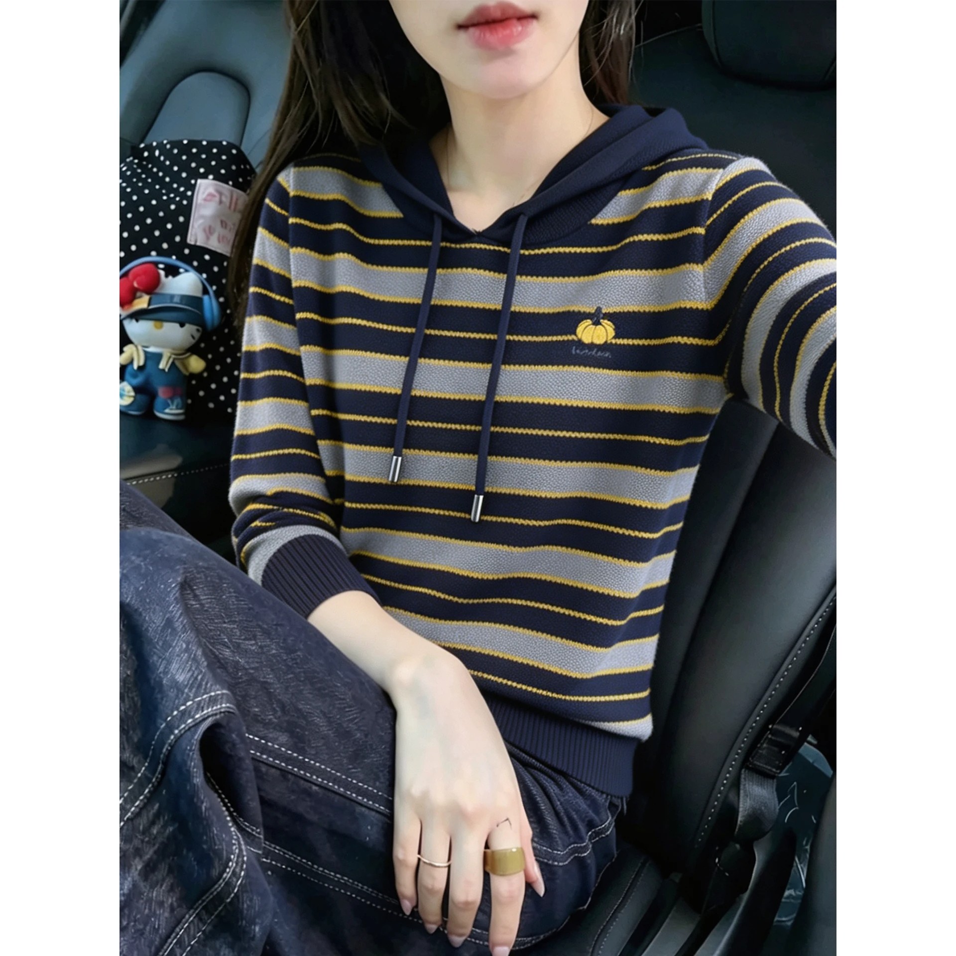 连帽条纹针织卫衣秋冬时尚上衣女