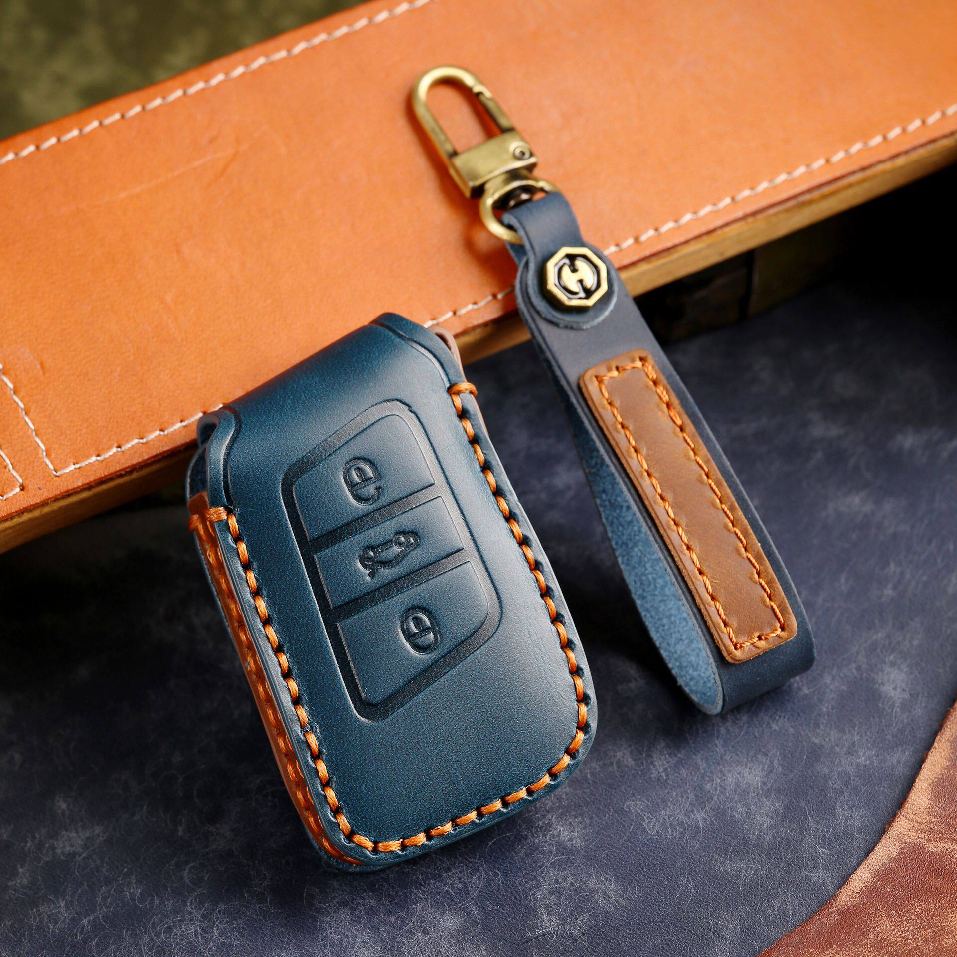 适用新款大众速腾钥匙套朗逸迈腾凌渡宝来帕萨特途观L车钥匙包扣