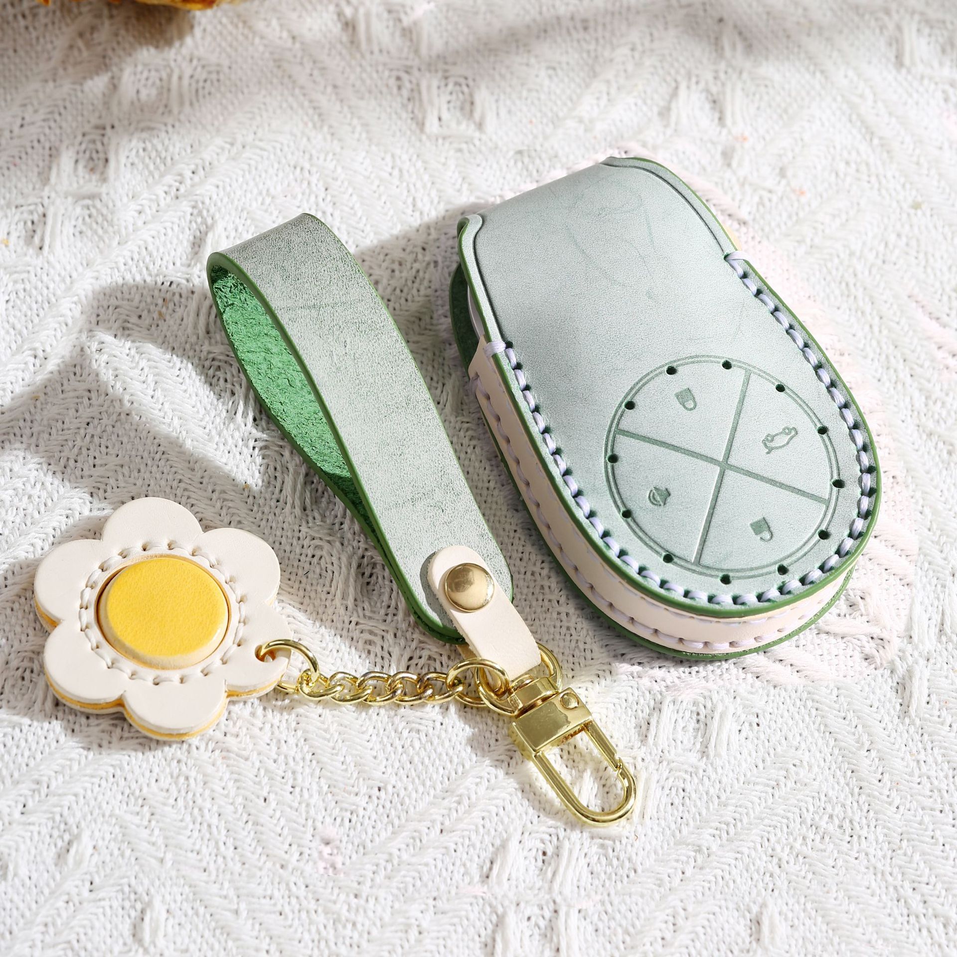 适用于蔚来es6钥匙套ec6汽车专用2022款蔚来es8钥匙包保护壳女款