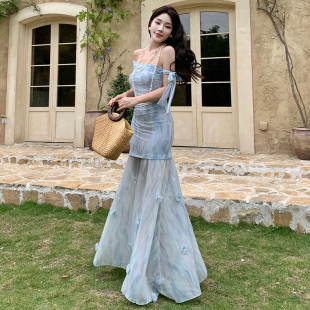小裙子夏法式 海边度假绝美巨好看 温柔风蓝色油画碎花斜肩连衣裙