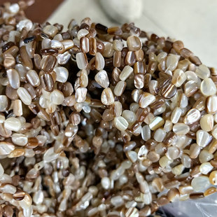 天然企鹅贝碎石 不规则贝壳有孔牙齿颗粒串条散珠diy棕粉白色饰品