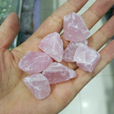 天然原石粉晶白水晶大颗粒碎块 果冻粉随行切割碎石 原矿毛料散批