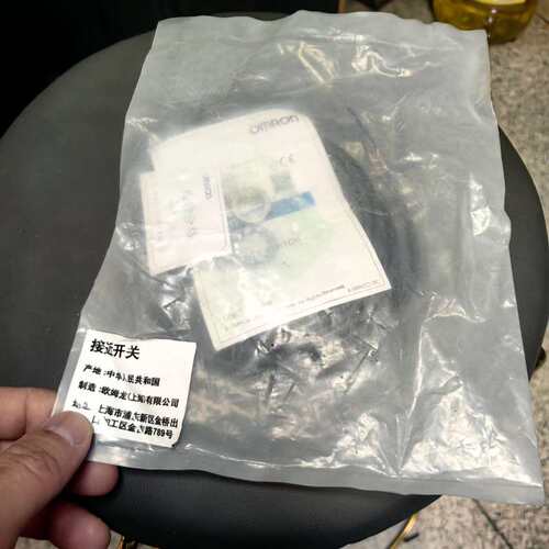 议价E2E-X3D1-N-Z接近开关，工程余货一件，60包